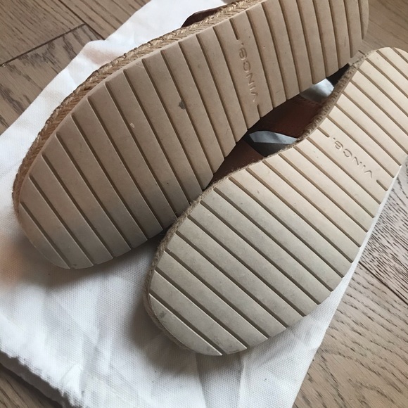 VINCE “Tenison” Leather Sandals - Picture 9 of 9